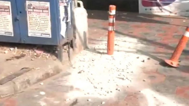 Hyderabad Shooting: 2 Gunmen Open Fire, Loot INR 6 Lakh From Man at SBI ATM in Koti, CCTV Video Surfaces