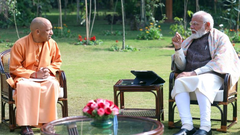 Uttar Pradesh CM Yogi Adityanath Meets PM Narendra Modi in Delhi, Receives Guidance on UP’s Development (See Pics)