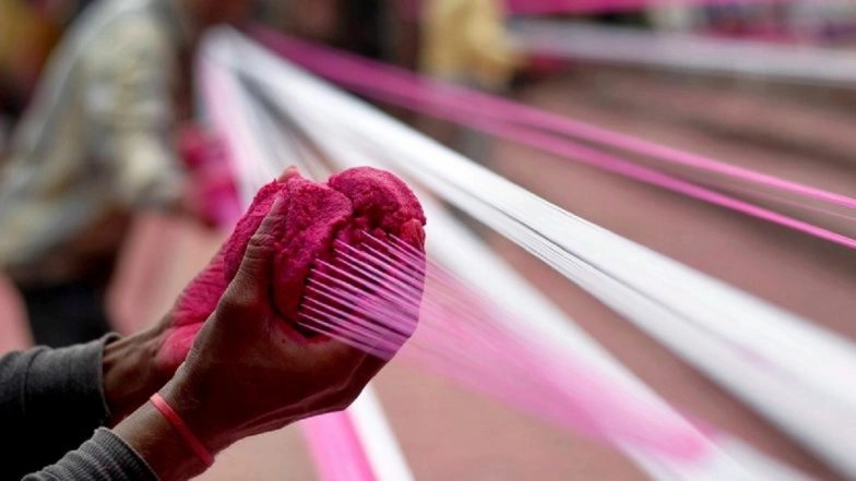 'Chinese Manja' Turns Deadly in Telangana: 35-Year-Old Dies in Sangareddy After Kite String Entangles Neck, Causing Fatal Deep Cut