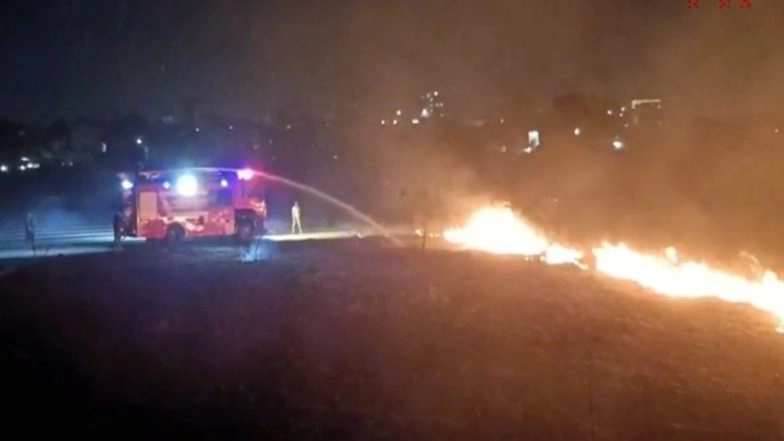 Rajkot Fire: Massive Blaze Erupts at Old Airport on Rajkot–Jamnagar Road, Firefighting Operations Underway (Watch Video)