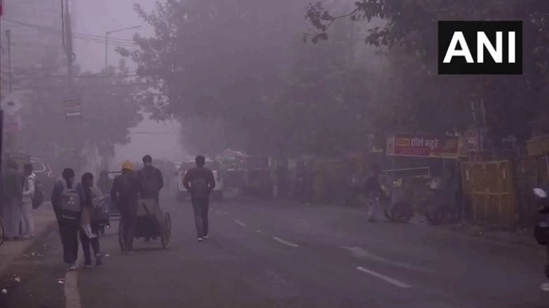 Bihar Weather Update: IMD Issues ‘Cold Day’ Alert for 30 Districts As Patna Temperature Dips Below Normal, Sabour Hits 4.4 Degrees Celsius; Dense Fog Cancels Flights, Delays Trains