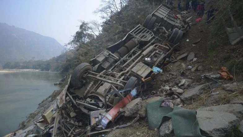 Nepal Road Accident: 19 Killed, 25 Injured After Packed Bus Plunges off Mountain Highway in Kathmandu