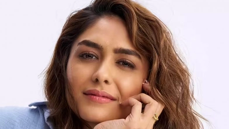 Amid Rumours of Wedding With Dhanush, Mrunal Thakur Reveals Family Pressure for Arranged Marriage