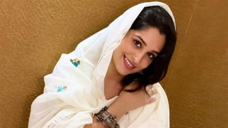 Dipika Kakar Surgery: Actress Has Emotional Moment With Son Ruhaan Before Cyst Removal Procedure (Watch Video)