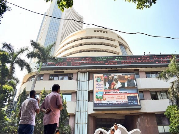 Business News | Nifty, Sensex Open Flat in Special Budget Session, Experts Say Focus Can Be on Relief for Tariff Impacted Sectors