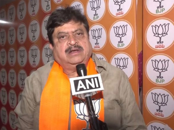 India News | Telangana BJP Chief Calls Phone-tapping Probe 'procedural', Alleges Congress Delaying Investigation