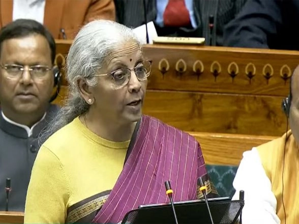 Business News | Finance Minister Proposes to Introduce Dedicated SME Growth Fund Worth Rs 10,000 Crore