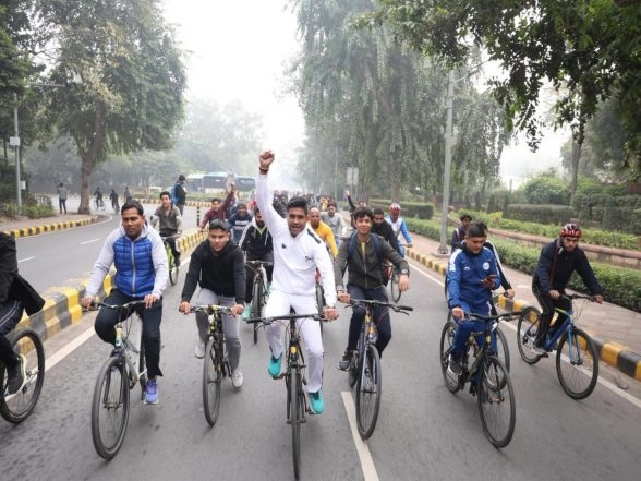Sports News | 59th Fit India Sundays on Cycle Unites Nation from Delhi to Guwahati