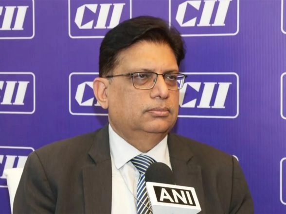 Business News | Strategic Disinvestment of IDBI Bank Has Moved to Third Phase, More Clarity Before End of FY 27: Secretary DIPAM