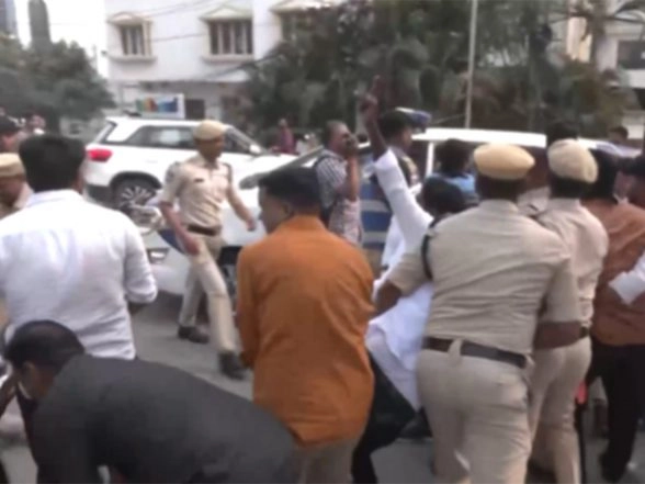 India News | Police Detain BRS Workers Protesting SIT Questioning KCR