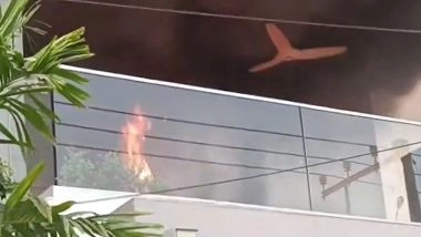 India News | Former Andhra Minister Jogi Ramesh's House Set on Fire in Ibrahimpatnam