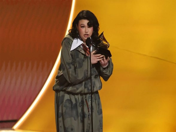 Entertainment News | Grammy 2026: Lola Young Bags Best Pop Solo Performance Defeating Justin Beiber, Lady Gaga