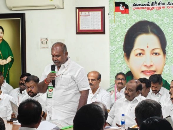 India News | AIADMK Amma Peravai Wing Resolves to Celebrate Former CM Jayalalithaa's Birth Anniversary