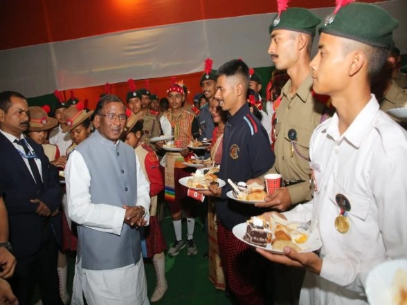 India News | Assam Governor Attends a Reception Programme for NCC Cadets Returning from RDC 2026