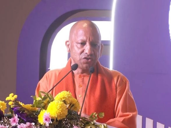 India News | "Grateful to PM Modi, Donald Trump for Reducing Tariffs on Indian Goods:" CM Yogi Adityanath Lauds India-US Trade Deal at UP Pharma Conclave 1.0