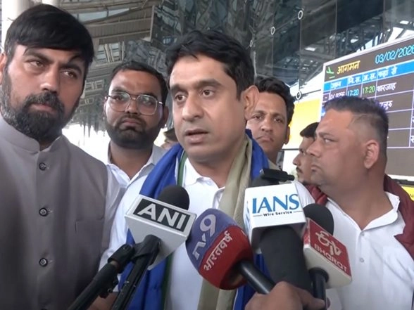 India News | Youth Congress Chief Demands Resignation of MP Minister Vijayvargiya over Deaths Linked to Indore Contaminated Water Issue