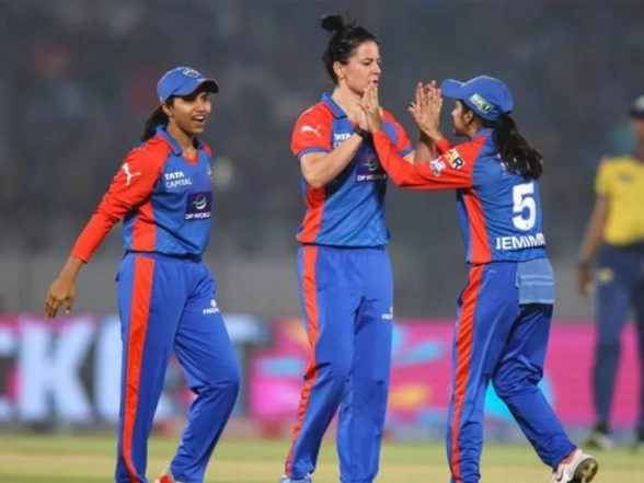 Sports News | WPL 2026: Delhi Capitals Opts to Field Against Gujarat Giants in Eliminator