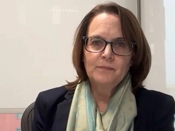 World News | Will India Halt Russian Oil Imports Under India-US Trade Deal? Top Foreign Policy Expert Lisa Curtis Explains