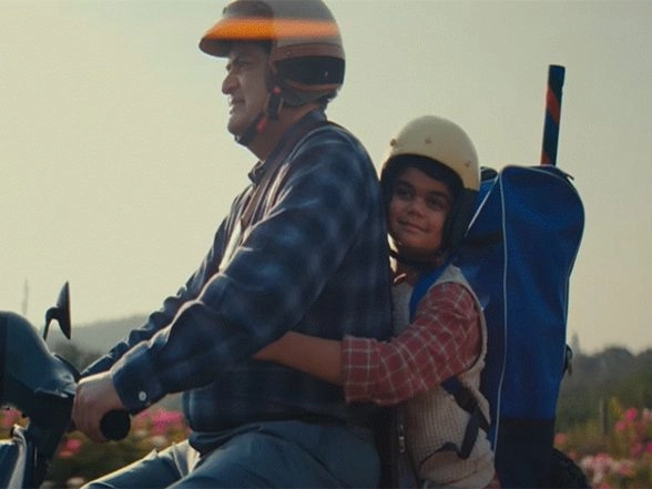 Sports News | Viral Virat Kohli Look-alike Plays Batter's Younger Version in Campaign Launched by Team India's Lead Sponsor