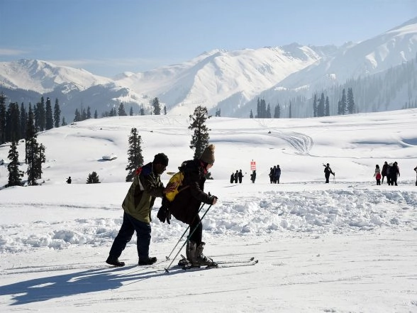 India News | Tourism in Jammu-Kashmir Shows Steady Growth, Records 1.78 Crore Visits in 2025
