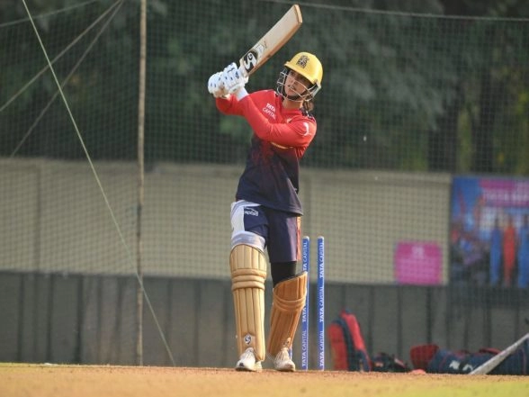 Sports News | WPL: Smriti Mandhana Praises Uncapped Players, Calm Coaching Ahead of Final Against DC