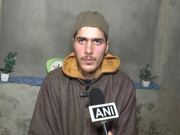 India News | J-K: Indian Army Helps Poor Pulwama Student Aim for Medical Career