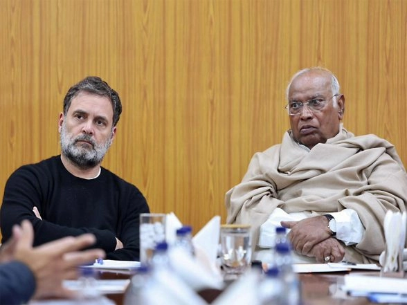 India News | Mallikarjun Kharge, Rahul Gandhi Hold Key Meet with Congress West Bengal Leaders Ahead of Assembly Polls