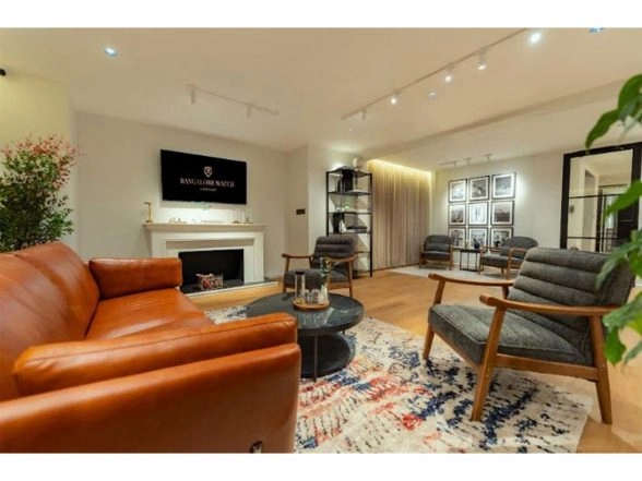 Business News | Bangalore Watch Company Opens Flagship Boutique