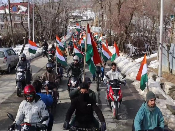 World News | Jammu and Kashmir Marks Unity and Development While Pakistan Observed 'so-called Kashmir Solidarity Day'