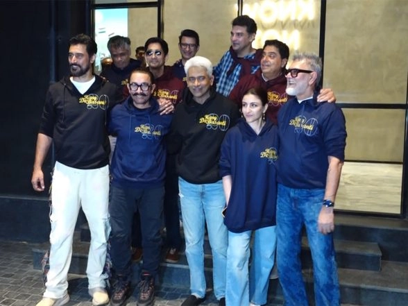 Entertainment News | 'Rang De Basanti' Reunion: Aamir Khan, Film's Lead Cast Arrives for Special Screening as Movie Completes 20 Years