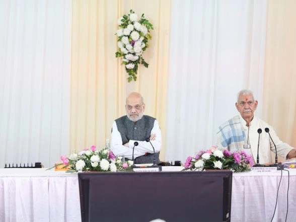 India News | Amit Shah Reviews Security Arrangements in J-K, Discusses Measures to Strengthen Watertight Cordon