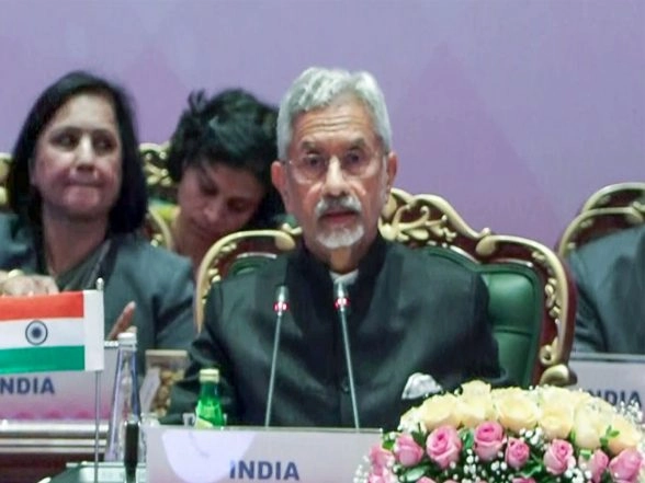 World News | 'New Vistas Opened Up to Promote Make in India': EAM S Jaishankar Hails India-US Interim Trade Agreement