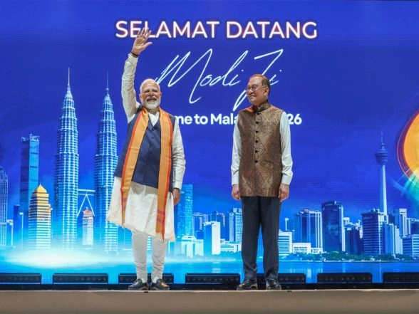 World News | Ancient Ties, Living Traditions: PM Modi Celebrates India-Malaysia Bonds, Tamil Heritage, Diaspora Strength in Kuala Lumpur