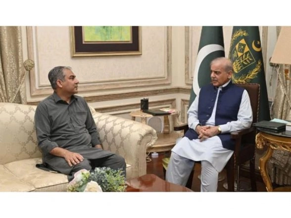 Sports News | Pakistan PM Shehbaz Sharif to Take Final Call on India-Pakistan T20 WC Match Stand-off