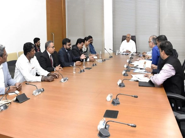 India News | Sri Lanka's General Secretary of JVP and His Delegation Pays Courtesy Visit to CM Bhupendra Patel