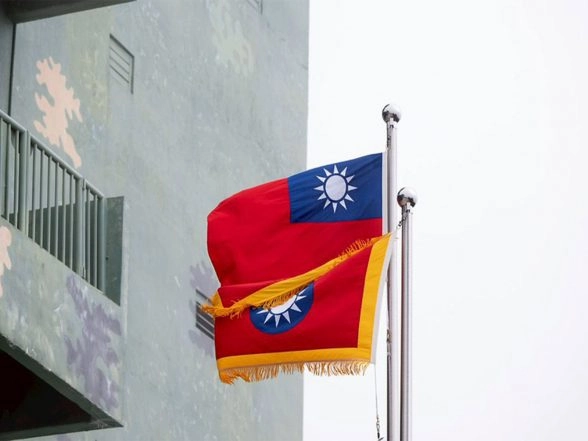 World News | Taiwan Detects 4 Chinese Sorties, 8 Vessels Near Its Territory