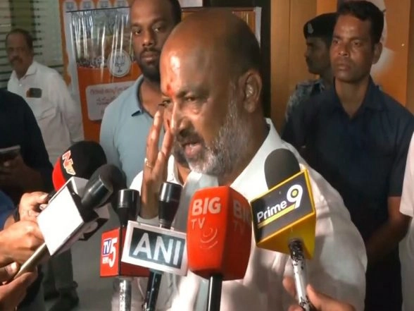 India News | Bandi Sanjay Kumar Slams Congress over Unfulfilled Promises in Telangana, Predicts BJP Gains