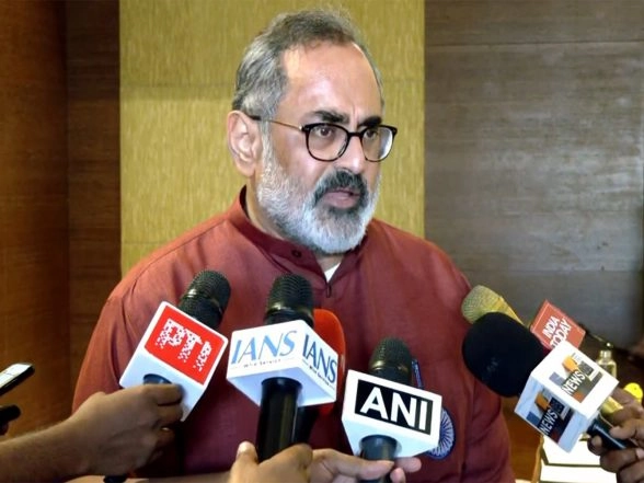 India News | Kerala BJP Chief Rajeev Chandrasekhar Visits HMT Kalamassery, Emphaises BJP's 'Viksit Keralam' Vision