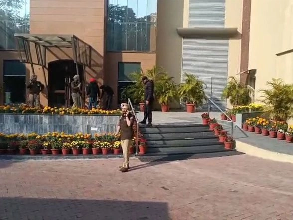 India News | Mohali Schools Receive Bomb Threat Email; Police Conduct Searches