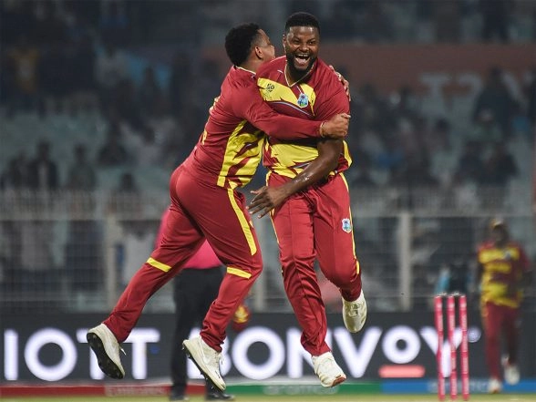 Sports News | T20 WC: Sherfane Rutherford, Bowlers Power Windies to 30-run Win over England