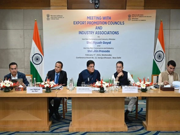 Business News | Piyush Goyal Holds Talks with Export Promotion Councils to Leverage Opportunities from Trade Deals