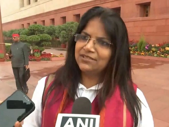India News | 'Opposition Will Not Remain Silent': Congress Jebi Mather Slams India-US Interim Trade Deal over Impact on Apple Growers