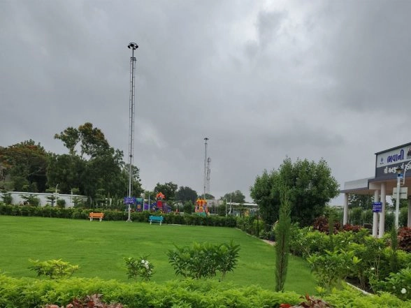 India News | Gujarat: 131 Urban Gardens Being Developed at Cost of Rs 117.56 Crore; Work Completed in 70 Gardens Under AMRUT 2.0