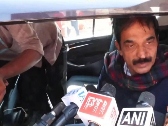 India News | 'We Are Ready to Face Privilege Motion': KC Venugopal Defends Rahul Gandhi, Slams 'Pressured' Chair