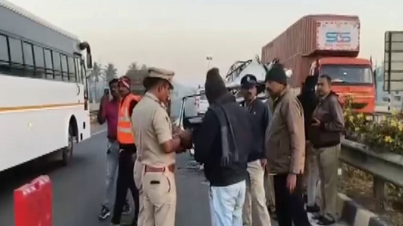 India News | Bengaluru: 7 Killed in Chain Accident on Hoskote-Dabaspete Highway