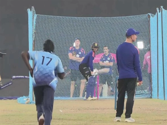 Sports News | Abhishek Sharma Back in Nets Ahead of T20 WC Clash Against Pakistan