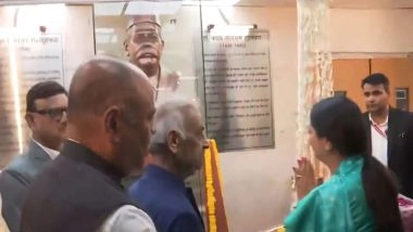 India News | Delhi CM Rekha Gupta Unveils RSS Founder Keshav Baliram Hedgewar Statue in Shahdara