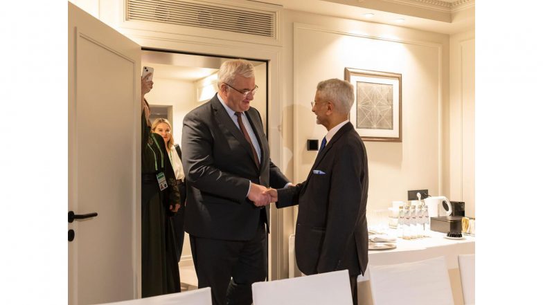 World News | Munich Security Conference: EAM Jaishankar Meets Ukrainian Counterpart Andrii Sybiha