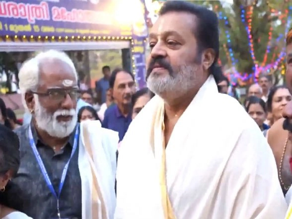 India News | Union Minister Suresh Gopi Offers Prayers at Kerala's Vadakkumnathan Temple on Mahashivaratri