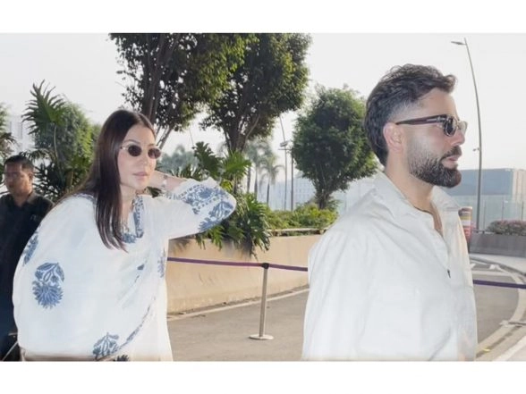 Entertainment News | Pap Diaries: Virat Kohli, Anushka Sharma Jet off Together from Mumbai Airport